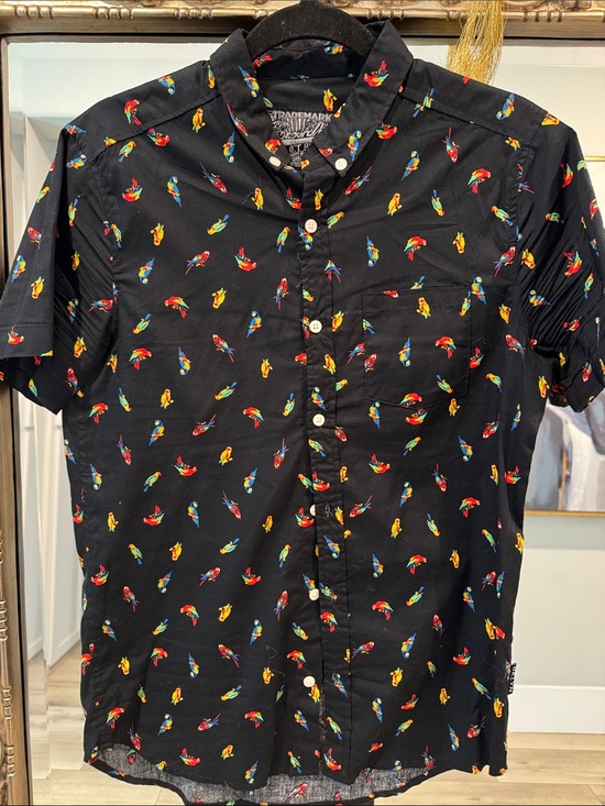 Brooklyn Cloth Other - Brooklyn Cloth Black Short-Sleeve Button-Down with Multicolor Parrot Print